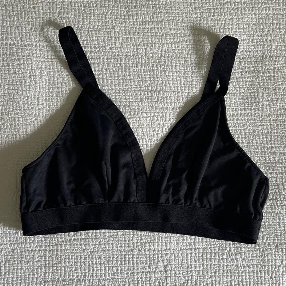 Bodily Wireless Pull-on Triangle Bralette for Postpartum and Breastfeeding